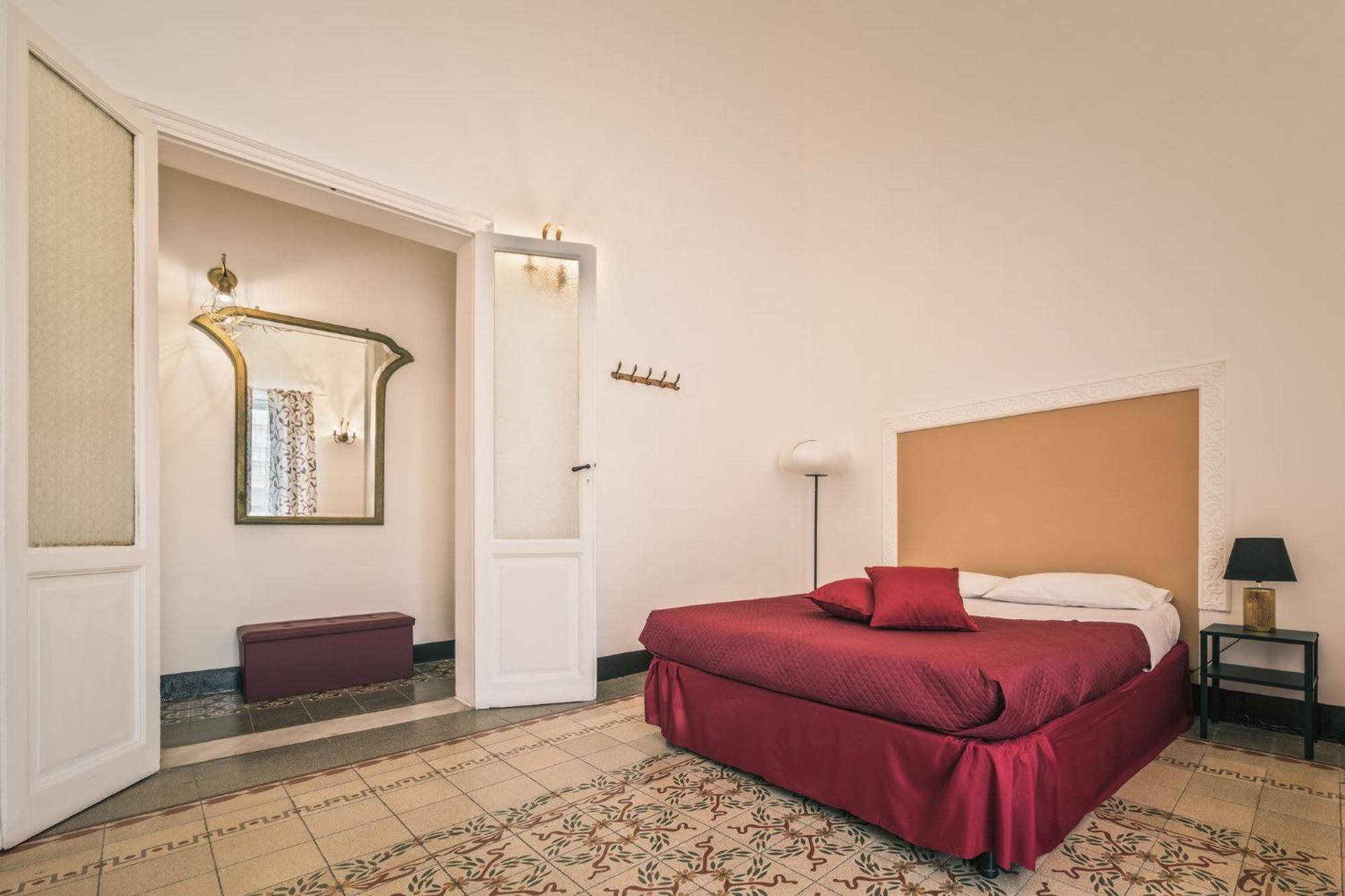 Voila Rooms Guest House Terrasini Kültér fotó